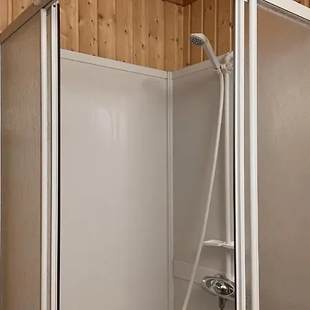 3 Bedroom Cozy In